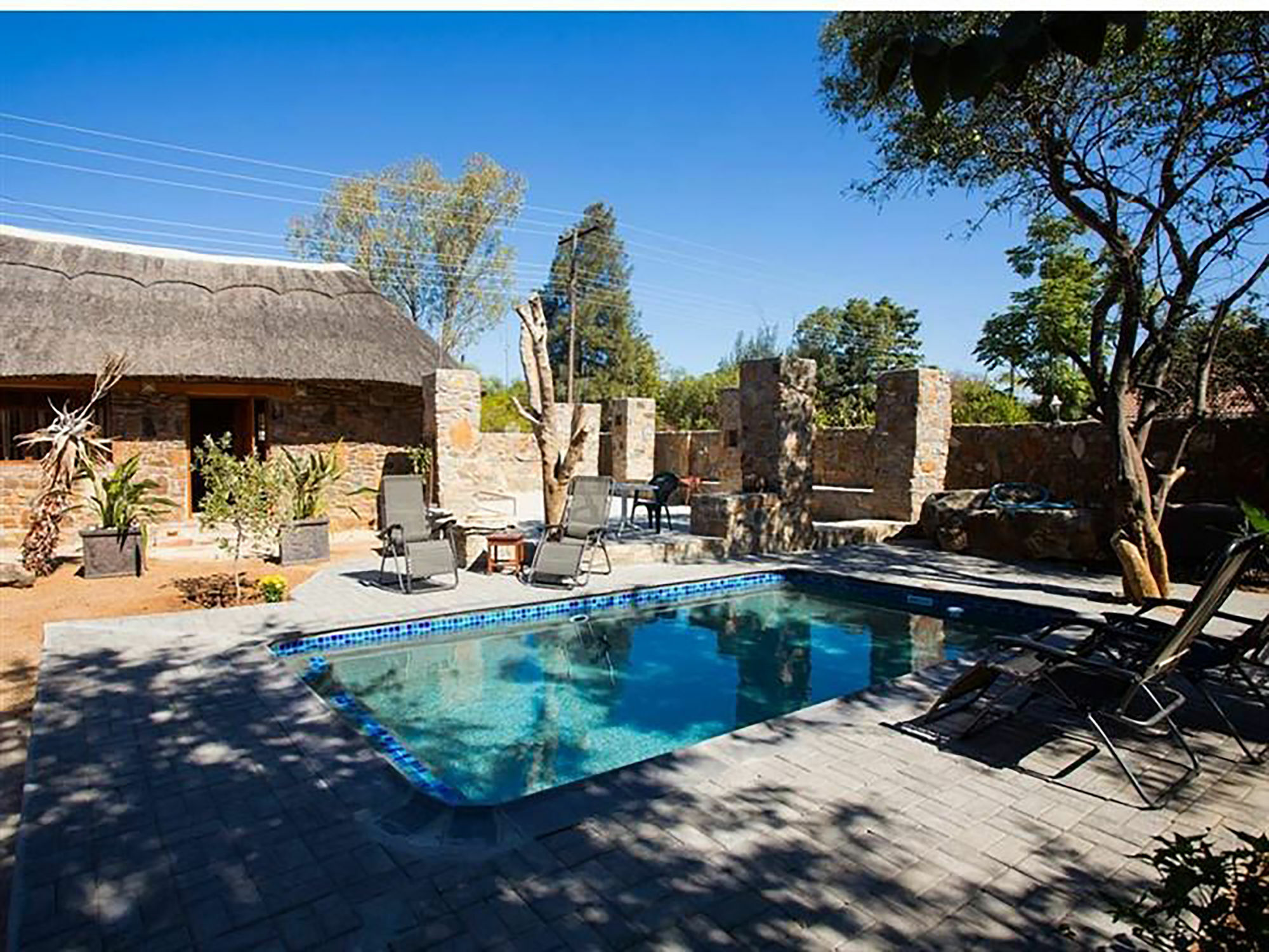A New Earth Guest Lodge Francistown Luaran gambar